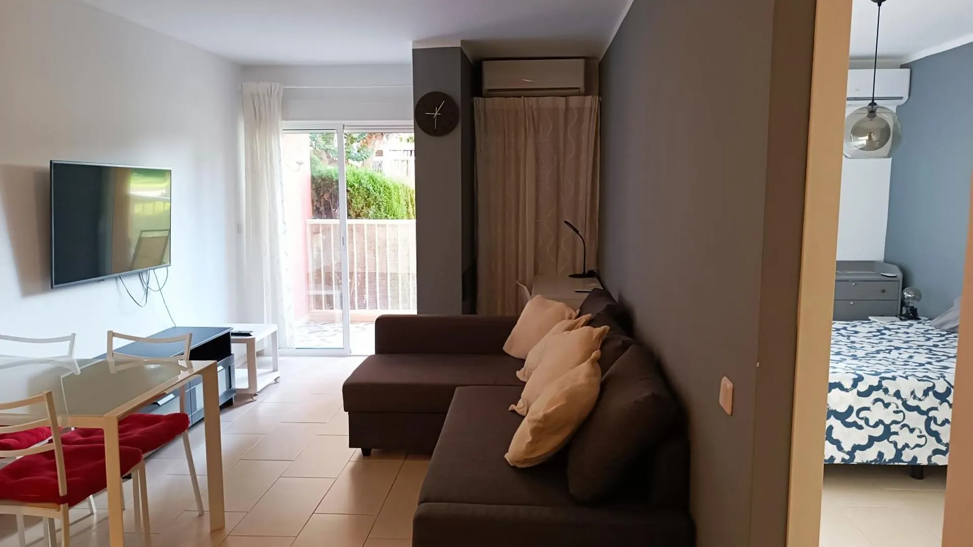 Aga - Apartamento Benalmadena Terraza Con Vistas Al Mar Y Jardin, Piscina, Wifi, Nuevo, 1 Dormitorio