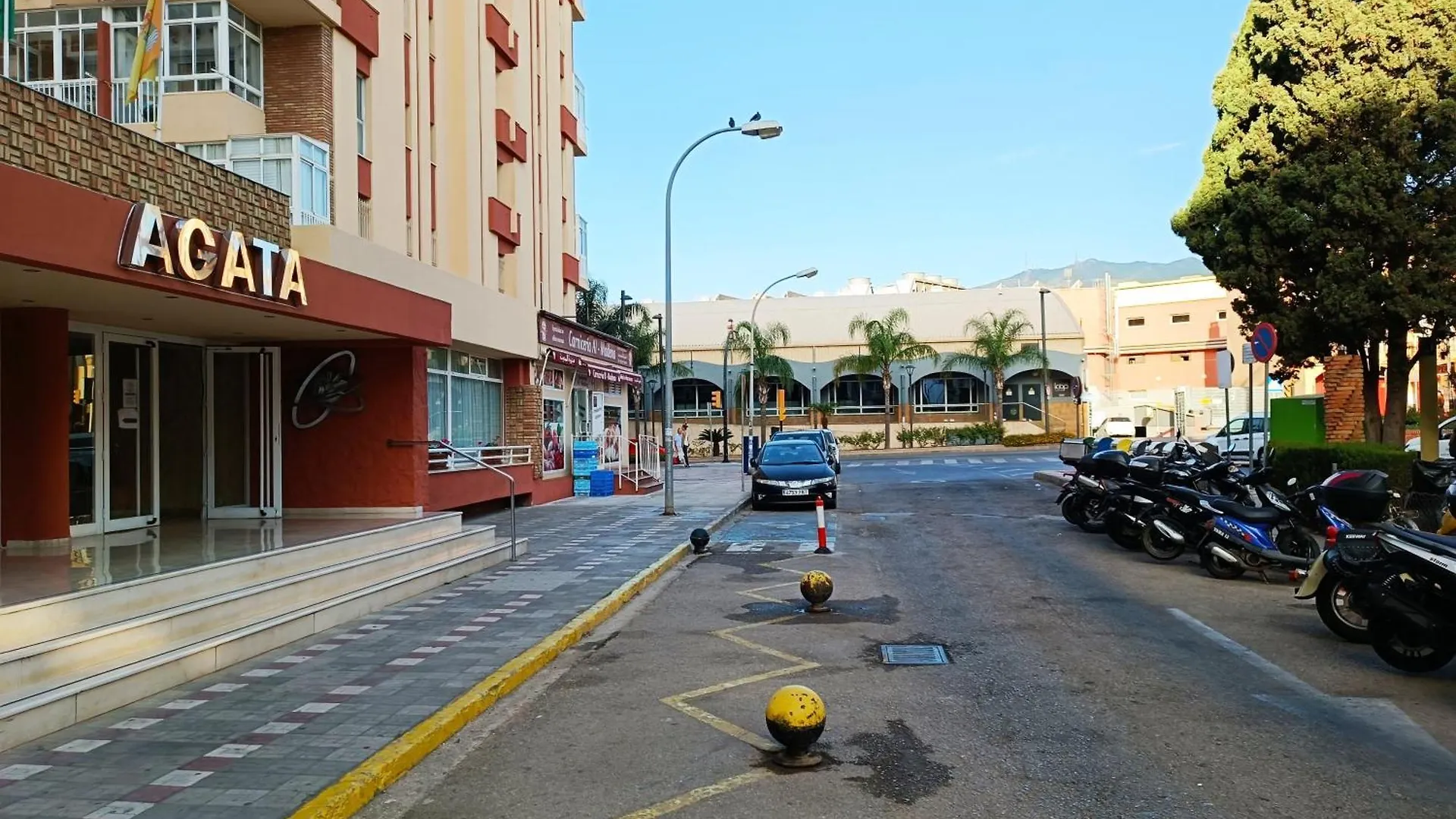 Aga - Apartamento Benalmadena Terraza Con Vistas Al Mar Y Jardin, Piscina, Wifi, Nuevo, 1 Dormitorio